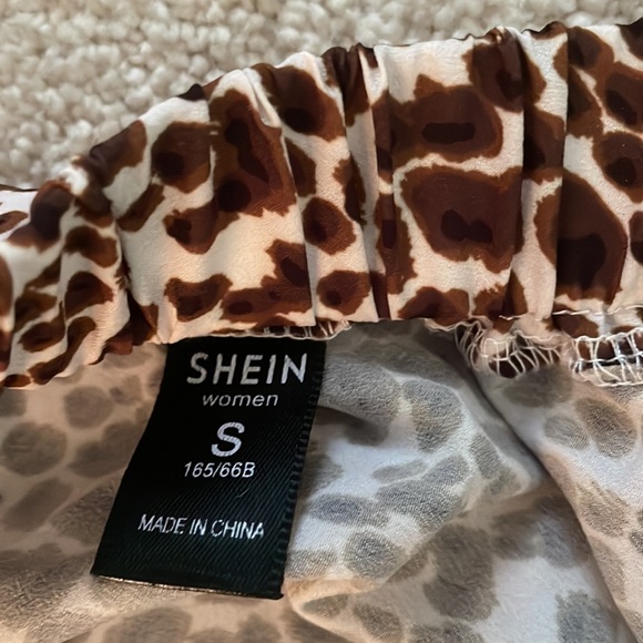 Cheetah Print skirt. Willing to negotiate - Picture 2 of 2